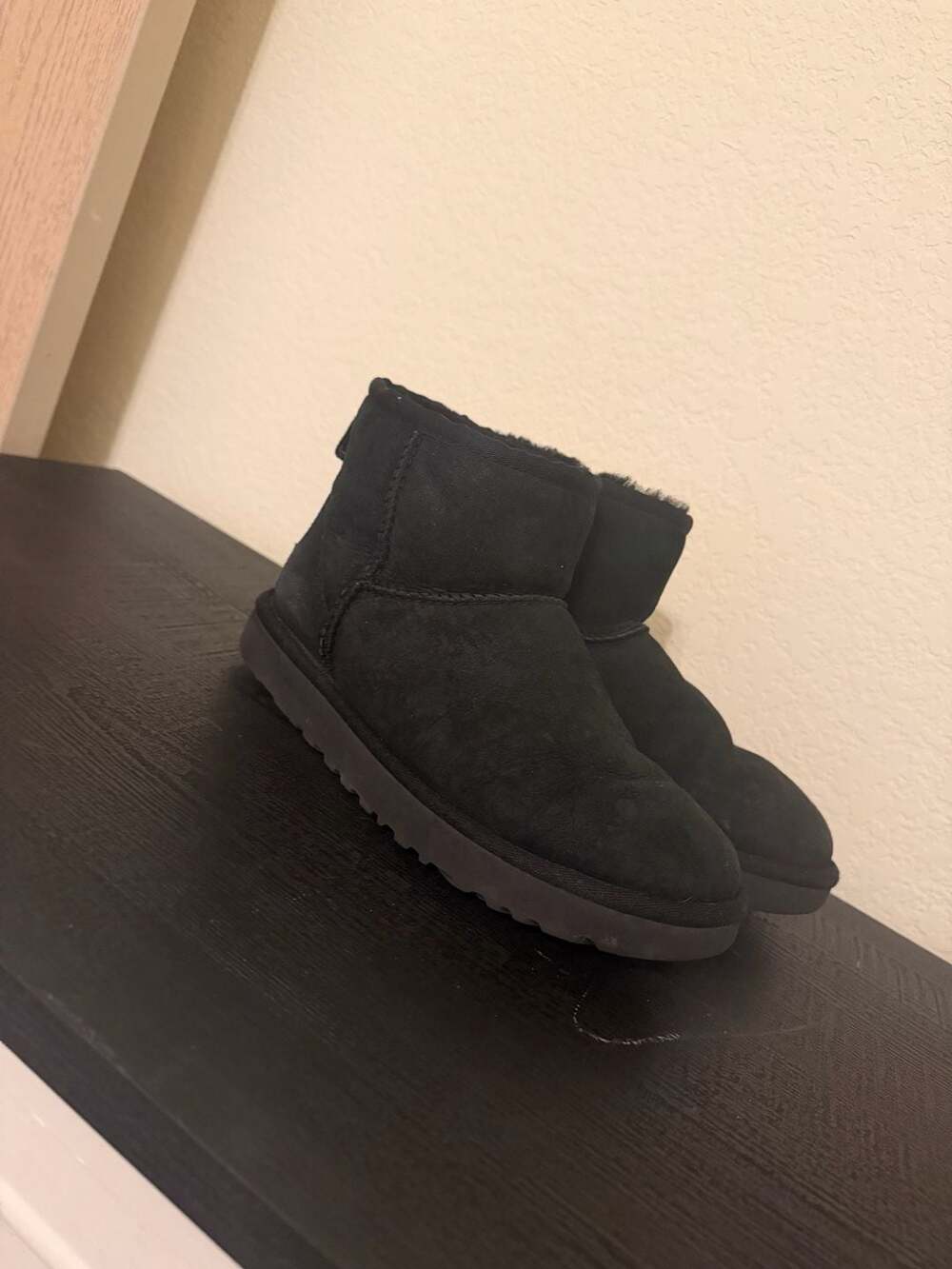 Alike Ugg Black Boots